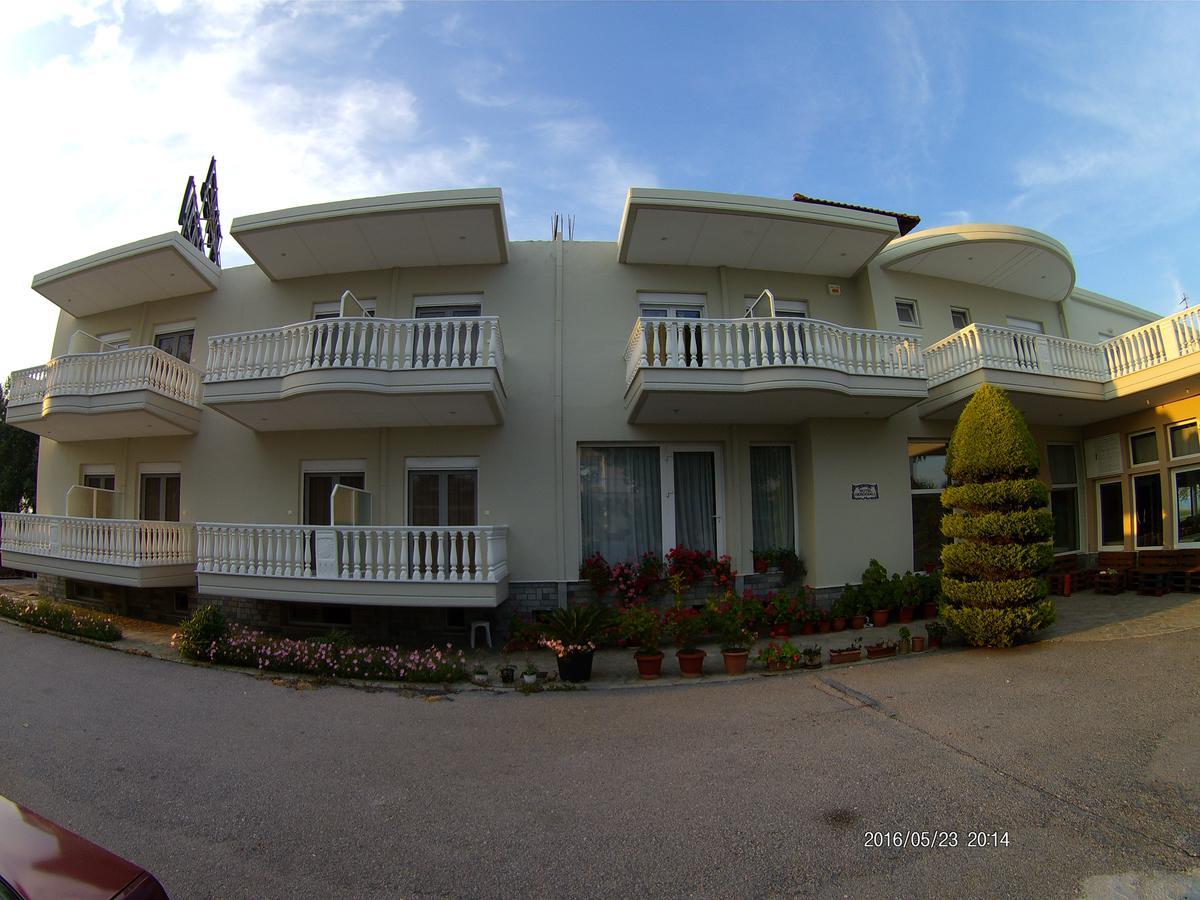 Hotel Akrogiali Korinós Zewnętrze zdjęcie