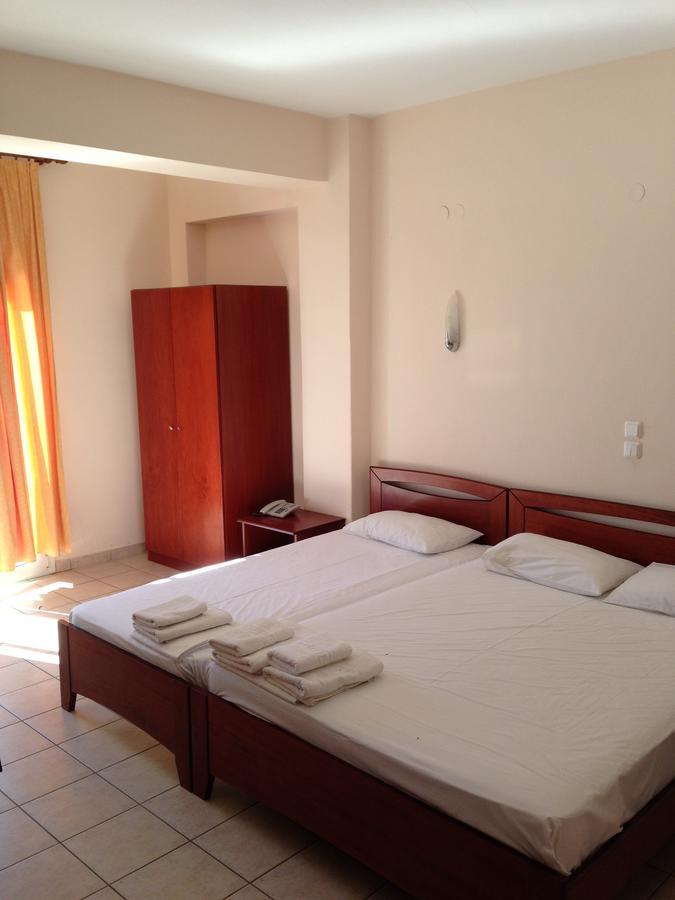 Hotel Akrogiali Korinós Zewnętrze zdjęcie