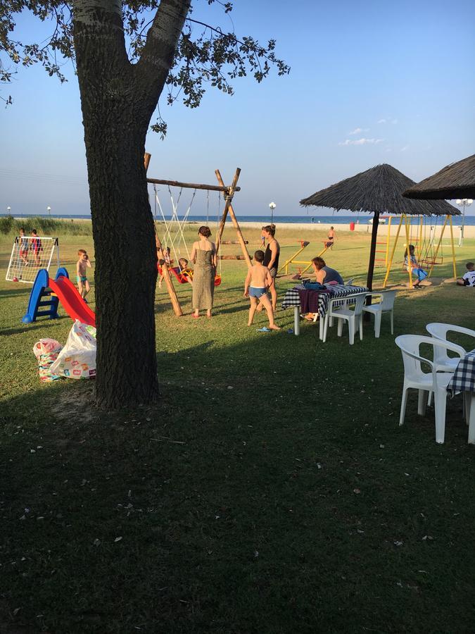 Hotel Akrogiali Korinós Zewnętrze zdjęcie