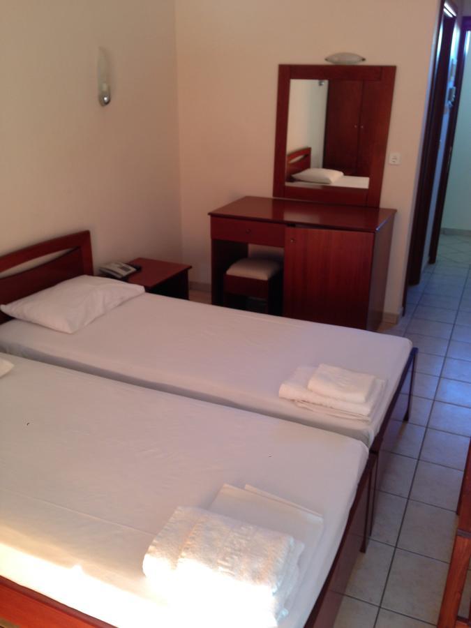 Hotel Akrogiali Korinós Zewnętrze zdjęcie