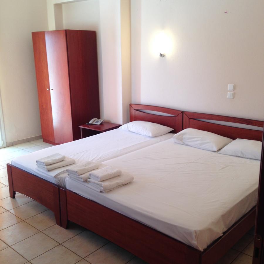 Hotel Akrogiali Korinós Zewnętrze zdjęcie